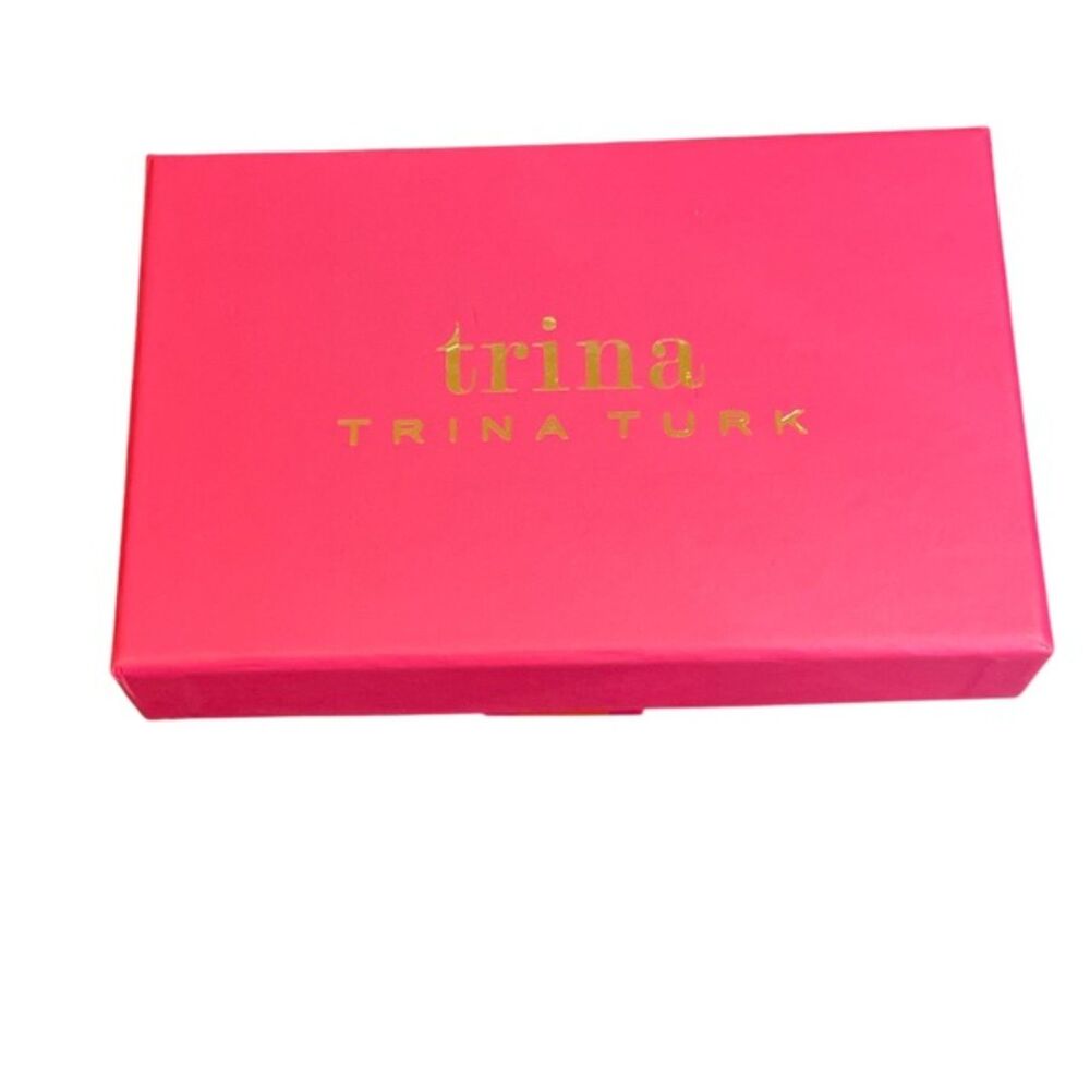 Trina Turk Small Leopard Zip Around Wallet NWT *** - Picture 5 of 8